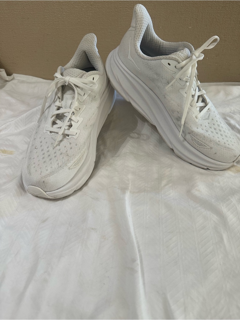 Hoka Clifton Sneakers - Picture 2 of 11